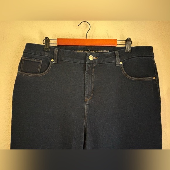 Chico’s So Slimming Girlfriend Slim Leg Dark Wash Mid High Waist Jeans 3 16R - Picture 11 of 11